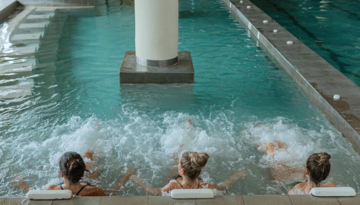 Luxury, Ocean View, Pool, Gym & Club